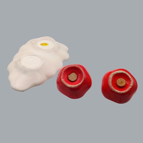 Vintage Ceramic Tomato Salt & Pepper Shakers - Picture 4 of 5